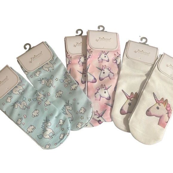 Bundle of 6 Kid’s Girls Unicorn ankle socks - one size fits all - Picture 4 of 9